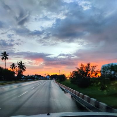 Automobile lover. Nature lover. Tech lover