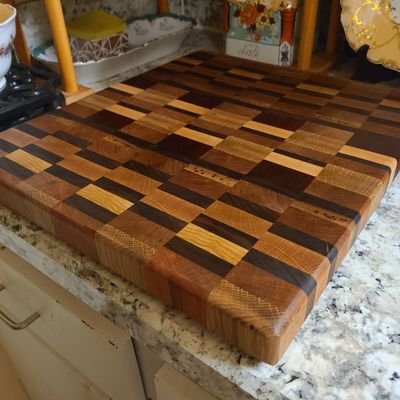 Passionate woodworker, teacher, wife and mom, in no particular order.