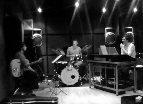 atlanticB3's profile picture. London based Hammond B3 Trio introducing new grooves, grindin' B3 & cookin' guitar riffs to venues across the UK