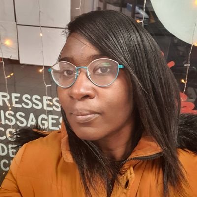 malaika1983's profile picture. #communitymanager 
#socialmedia
#bilingueanglais
#francosierraleonan
#bilingualenglish
#sierraleone