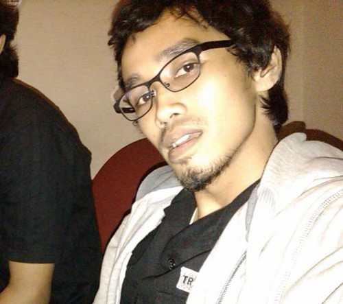 izat_syafaat's profile picture. Nothing more...