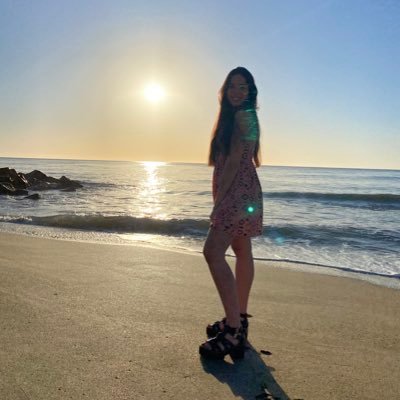 Si vos sos el paraiso!//Quiero tocar tu cielo,reinar en tu reino y enloquecer con vos.