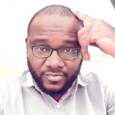 idiialoma's profile picture. Easy Going