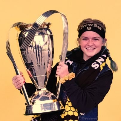 I am the founder and president of @TheHive614 supporters group for the Columbus Crew. I love playing soccer and doing charity work. Columbus Til I Die.