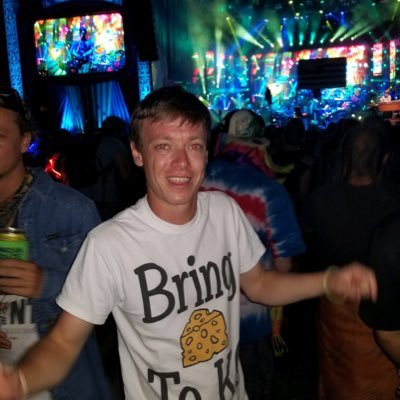 tommygknowsbest's profile picture. tweets should be read verbatim