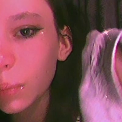 Dasha_off__'s profile picture. 16 years old Professional chameleon.🦎 Novice model. Rome. LA.🌃 Nerd. #shadowhanters➰