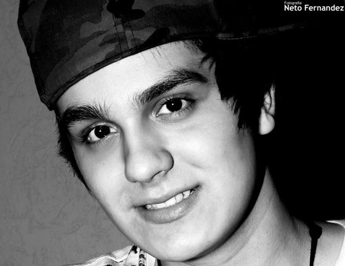 Fã Clube do cantor Luan Santana de São Paulo- SP Oficial    =D
Segue as Presiidentes tambem:
@RooseRed
@Paola_vieira 
MSN FCO; fc.semprecomvcls@hotmail.com