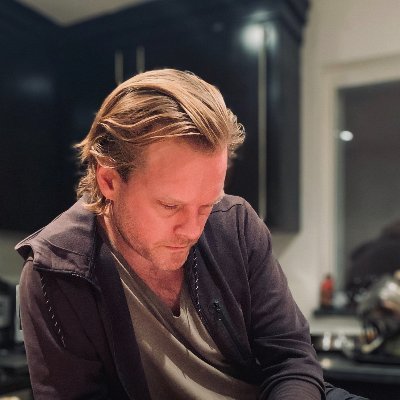 I play the bass, like numbers and making bets ideally with friends, believe we have the power to end poverty, and try to lift heavy things regularly.