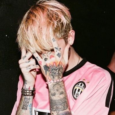 DrugLive420's profile picture. 18 
Insta: human_devil__ 
Wer nicht raucht... raucht nicht