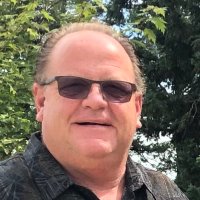 Tim Schneider (@tippytoetim) Twitter profile photo