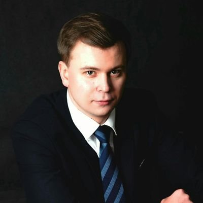 Członek Zarządu @StowMarszN. Nacjonalista i konserwatysta oraz największy w Polsce znawca piłki nożnej.