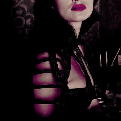 BREDFROMCARNAGE's profile picture. ⠀ ⠀ ⠀⠀ ⠀ ⠀ * 𝑖𝑡'𝑠 𝚜𝚝𝚛𝚊𝚗𝚐𝚎, 𝑖𝑠𝑛'𝑡 𝑖𝑡? 𝐻𝑜𝑤 𝑦𝑜𝑢𝑟 𝘩𝑒𝑎𝑟𝑡 𝒃𝒖𝒓𝒏𝒔 𝒂𝒏𝒅 𝒃𝒖𝒓𝒏𝒔 𝑎𝑛𝑑 𝑠𝑢𝑑𝑑𝑒𝑛𝑙𝑦 𝖙𝖚𝖗𝖓𝖘 𝖙𝖔 𝖎𝖈𝖊?