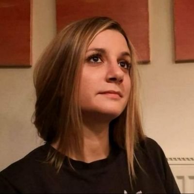 PR & marketing at @HuaweiMobile. 👩💻 World traveler 🌍 Rock aficionado 🤘 Runner 🏃♀️ Space junkie 🚀 Namaste! 🧘