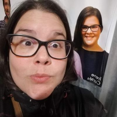 IreneAcero's profile picture. Traductora, intérprete y, sobre todo, English teacher en IES públicos en Aragón. Feminist.