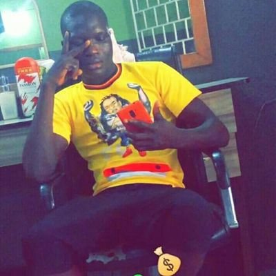 money_itro's profile picture. Base on money 💰