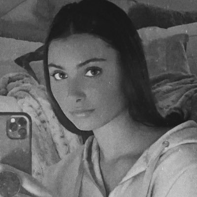 bellalindd's profile picture. 