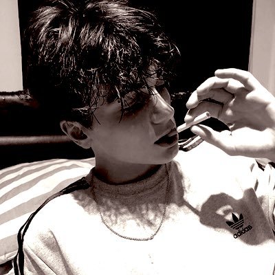 5vtwi's profile picture. انا نحيف ع١٩ و٥٠ ط١٦٨ واهتم للفيس