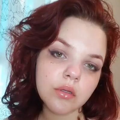 postmodernsex's profile picture. Gotta go.