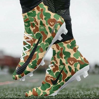 AbiodunKaseem's profile picture. Ex~Jam☠️ Read in the name of your Lord who creates🤲🏾 -I dream of football #Raw_Talent. CHELSEA FC💙 Aircraft Mechanic 🛠️⚙️🔩🛩️