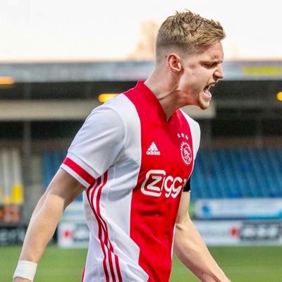 Ajacied - Fan van Perr Schuurs, Steven Berghuis, Daan Reiziger, Kenneth Taylor, Daley Blind, Frenkie de Jong en Enric Llansana.