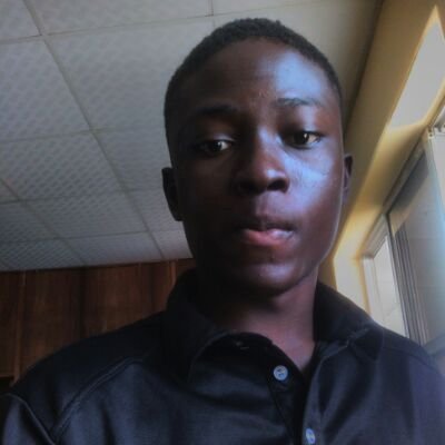 Communicator...
Football Lover.. Chelsea Fan.. Hazard Fan..
Lover of Good Music 🎶.. Wizkid Fan ..
Happy Guy with Baby Face😊