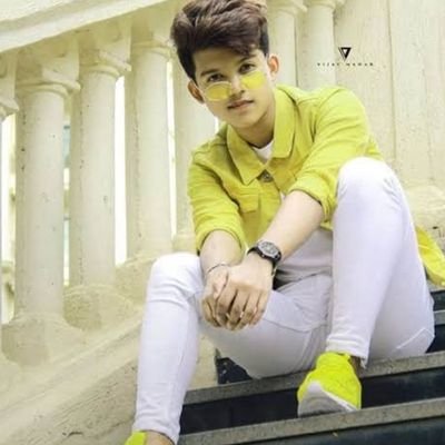 Eyecand65063473's profile picture. my life 🤷
   my rules 🤪
blk luvr 🖤
      music LüVr🎼🎼 🎵🎶🎶
   proud to be a Muslim🕋
        RIYAZ ALY luv❣️
        n one person I luv most than me 🤷