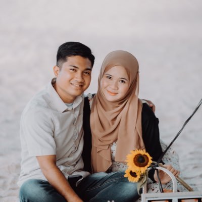 IMAN adalah Mutiara 💗.. Be positive, stay happy, & don't let the negativity of the world get you down.