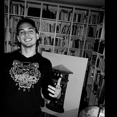 Aron75b's profile picture. .