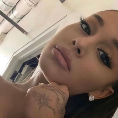sweetenerofari's profile picture. 💋🤍