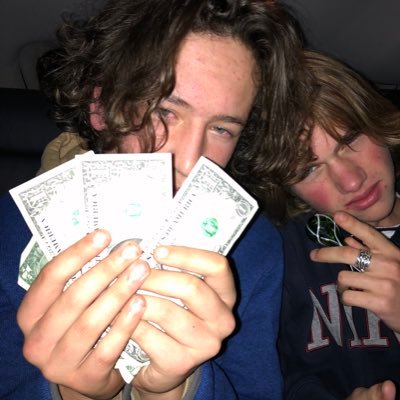 Bladee fan