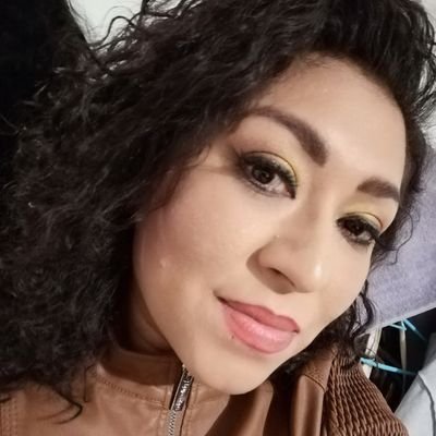 A_uvalleG's profile picture. En constante movimiento. Comunicación Política.
#RedesSociodigitales
#Viajes #Libros #Café