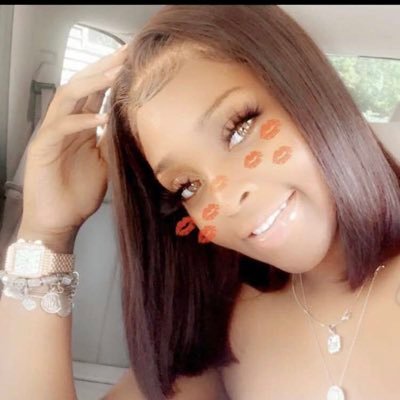 BeeSydd's profile picture. Mother of 2 beautiful kids 💚💜🦍🧸🧩