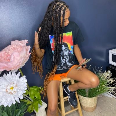My sun🌞 Moon🌙 & Ascendant ⬆️ is Fire, that’s 3rd degree 🔥 📍Baltimore Based Braider ♌️