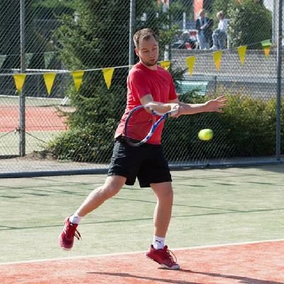 Joeri1990's profile picture. Bosschenaar in Papendrecht | 34 | Leerkracht basisonderwijs in Barendrecht |  Voorheen BI consultant | Padel & tennis 🎾 | Schaken♟️