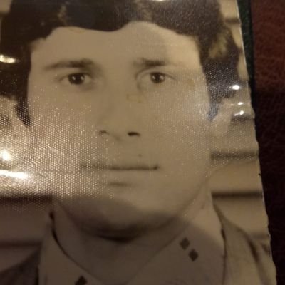 KmilDERC1's profile picture. Emekli öğtetmen