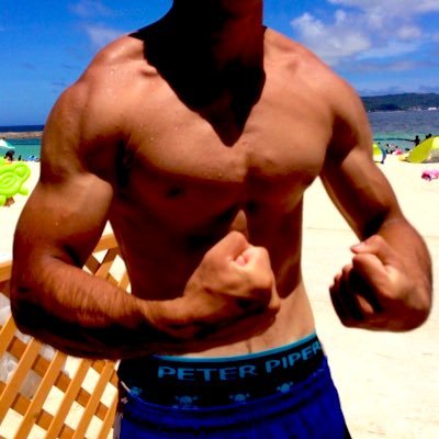 8EeGLrGMpO9IiQF's profile picture. 