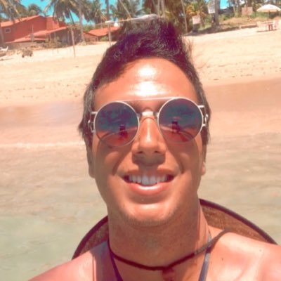 Louco por futebol ,flamenguista e apaixonado pelo Real Madrid. Adoro bolacha passatempo