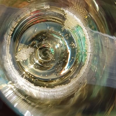 elegau99's profile picture. 