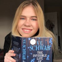 meg | book blogger (@megiswriting) 's Twitter Profile