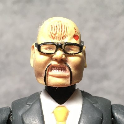 2010から1/12の可動フィギュア取集とストライクウィッチーズ（萌ミリ）・とあるシリーズ・猫動画が好きです（肉球新党は猫と関係ないんで嫌いです）トイガンも収集まだまだtwitterで分からない事が多いので、返信が遅かったり無言フォローなど御容赦下さい。