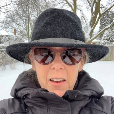 RorabeckLiz's profile picture. 