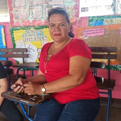 Marye073's profile picture. La virtud está en ser tranquilo y fuerte; con el fuego interior todo se abrasa