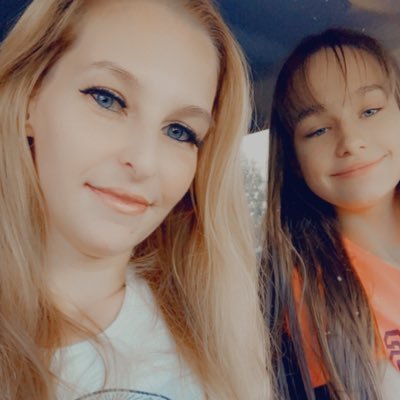 GraleyGirl's profile picture. wife, mother, 5 kids & rescuer of animals.