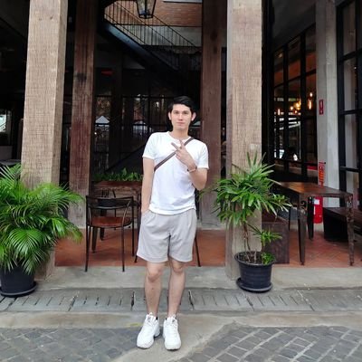 HiSunshine16's profile picture. Low Profile