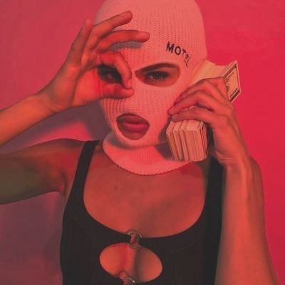 pisecnahuiblat's profile picture. idk why I'm here🤟🤭
если чиво пишите