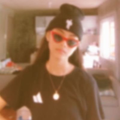 thea_grupy's profile picture. Do not let other people interfere with your dream