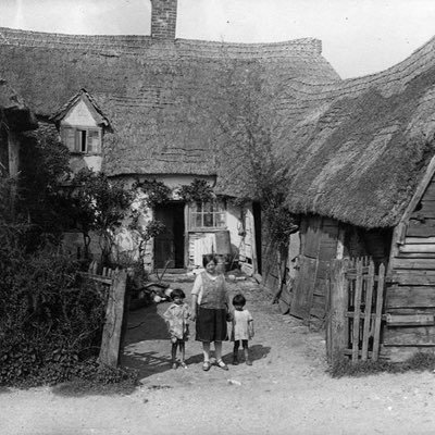 Archive of photos taken around #EastAnglia by my Grandfather, Peter Jeevar, in the 1970s & 1980s. Modern photos by myself. #Norfolk #Cambridgeshire #Suffolk