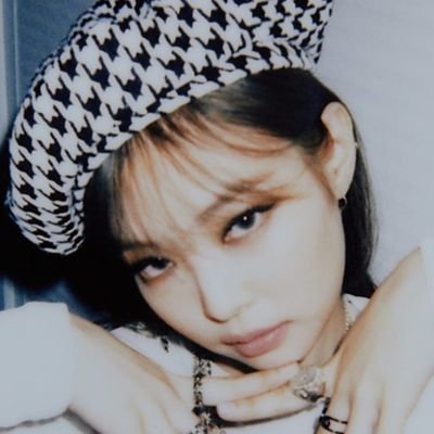 angeldiets's profile picture. ed acc • alt:1,62 • toxic • she/her off:@angeltxc
