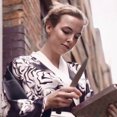 Villannah's profile picture. 🤷‍♀️ | @privannah_