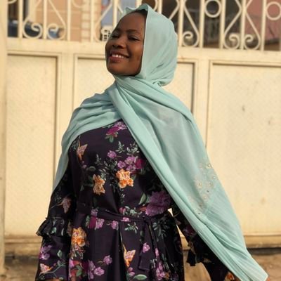 Aeeshaatu's profile picture. Entrepreneur💰| Your Friend😊| Aquarius♒|Liverpool fan